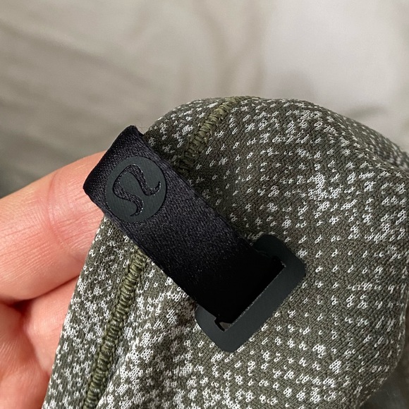 Lululemon All You Need Scarf Pixel Jacquard Alpine White Medium Olive - Picture 6 of 8